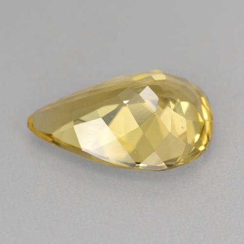 Béryl doré Jaune doré léger naturelle En forme de poire, 3.71 ct, VVS-VS