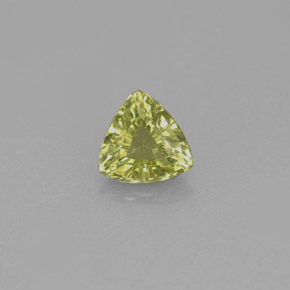 Grenat grossulaire vert naturelle trillion, 0,65 ct, VS