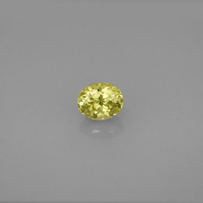 Grenat grossulaire vert naturelle coupe ovale, 0,64 ct, VS-SI