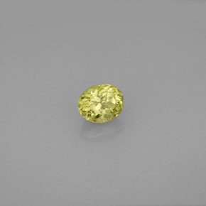 Grenat grossulaire vert naturelle coupe ovale, 0,64 ct, VS-SI