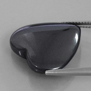 Hématite gris naturelle forme de coeur, 23,01 ct, opaque