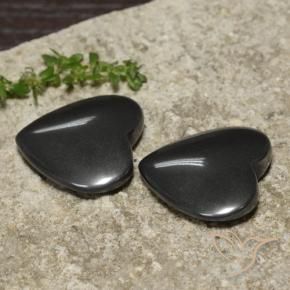 Shop natural 46.55ct Gris foncé Hématite gems, Cœur, from Brésil at GemSelect. In stock, global shipping!