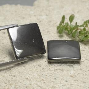 Achetez naturel 9.77ct Gris moyen Hématite gems, Carré, En provenance Brésil chez GemSelect. En stock, livraison internationale!