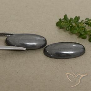 Shop natural 18.06ct Noir Gris Hématite gems, ovale, from Brésil at GemSelect. In stock, global shipping!