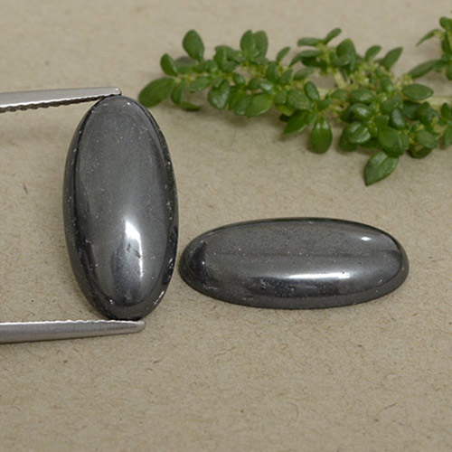 Achetez naturel 18,02ct gris hématite gems, coupe ovale, en provenance brésil chez gemselect. en stock, livraison internationale!