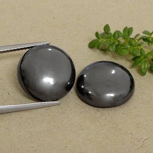 Achetez naturel 30.80ct Gris moyen Hématite gems, Coupe roude, En provenance Brésil chez GemSelect. En stock, livraison internationale!