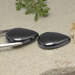 Shop natural 54.71ct Noir Gris Hématite gems, En forme de poire, from Brésil at GemSelect. In stock, global shipping!