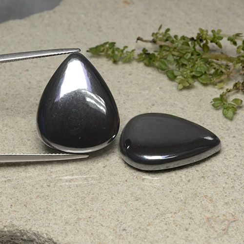 58.28ctw Naturel Noir Gris Hématite, En forme de poire, Opaque