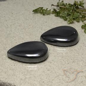 Shop natural 66.54ct Noir Gris Hématite gems, En forme de poire, from Brésil at GemSelect. In stock, global shipping!