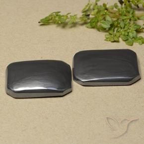 Shop natural 37.51ct Gris foncé Hématite gems, Octogone / coupe Émeraude, from Brésil at GemSelect. In stock, global shipping!