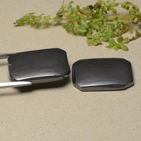 Achetez naturel 27.63ct Noir Gris Hématite gems, Taille émeraude, En provenance Brésil chez GemSelect. En stock, livraison internationale!