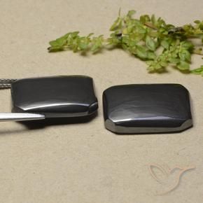 Shop natural 32.33ct Noir Gris Hématite gems, Octogone / coupe Émeraude, from Brésil at GemSelect. In stock, global shipping!