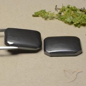 Shop natural 36.84ct Noir Gris Hématite gems, Octogone / coupe Émeraude, from Brésil at GemSelect. In stock, global shipping!