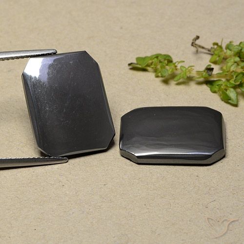 23.47ctw Naturel Gris foncé Hématite, Taille émeraude, Opaque