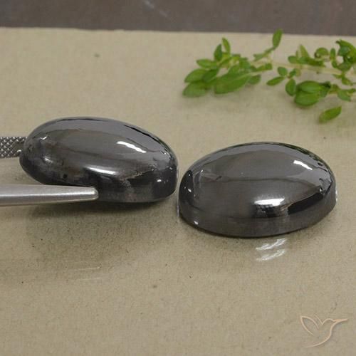 Shop natural 69.94ct Gris moyen Hématite gems, ovale, from Brésil at GemSelect. In stock, global shipping!