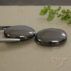 Shop natural 49.07ct Gris moyen Hématite gems, ovale, from Brésil at GemSelect. In stock, global shipping!
