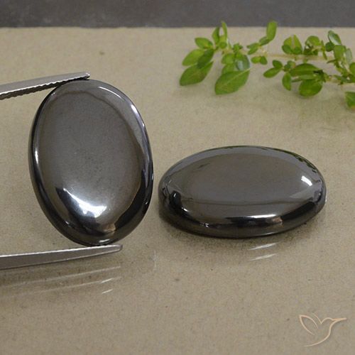 53.80ctw Naturel Noir Gris Hématite, ovale, Opaque