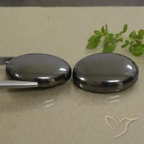 Shop natural 66.71ct Noir Gris Hématite gems, ovale, from Brésil at GemSelect. In stock, global shipping!