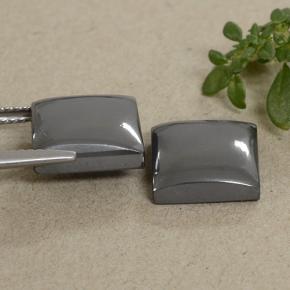 Achetez naturel 14.82ct Gris moyen Hématite gems, Carré, En provenance Brésil chez GemSelect. En stock, livraison internationale!