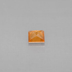 Grenat hessonite orange naturelle carré, 0,32 ct, VS