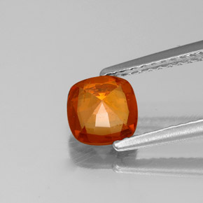 Grenat hessonite orange naturelle coupe coussin, 0,96 ct, VS-SI
