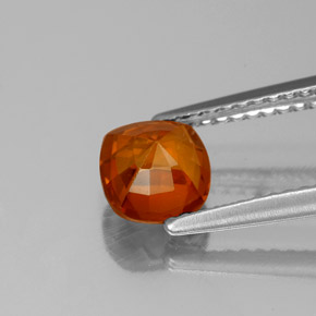 Grenat hessonite orange naturelle coupe coussin, 1,18 ct, VS