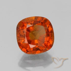 Grenat Hessonite Orange feu naturelle Coussin, 1.72 ct, VS-SI