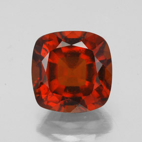 Grenat Hessonite Rouge foncé naturelle Coupe coussin, 2.68 ct, VS-SI
