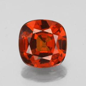 Grenat hessonite orange naturelle coupe coussin, 2,15 ct, VS