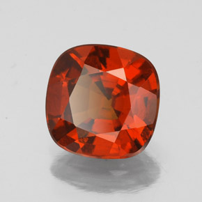 Grenat hessonite orange naturelle coupe coussin, 2,15 ct, VS