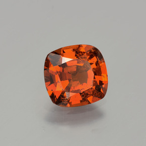 Grenat hessonite rouge naturelle coupe coussin, 1,74 ct, SI