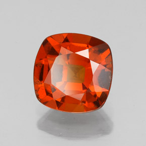 Grenat hessonite orange naturelle coupe coussin, 2,01 ct, VS