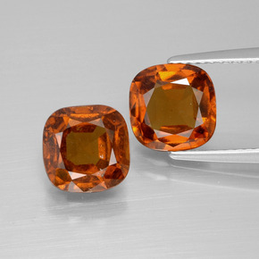 Achetez naturel 4,84ct orange grenat hessonite gems, coupe coussin, en provenance madagascar chez gemselect. en stock, livraison internationale!
