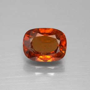 Grenat Hessonite Cannelle Orange naturelle Coupe coussin, 2.87 ct, VS-SI