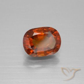 Grenat Hessonite Orange foncé naturelle Coussin, 2.32 ct, VS-SI