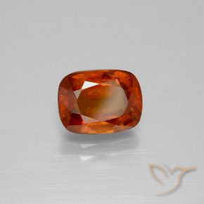 Grenat Hessonite Orange moyen naturelle Coussin, 2.72 ct, VS-SI