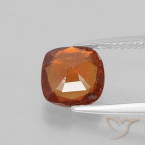 Grenat Hessonite Orange feu naturelle Coussin, 1.96 ct, VS-SI