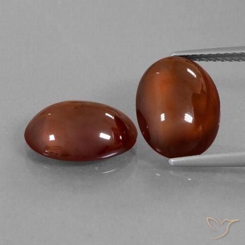 Achetez naturel 8.69ct Rouge foncé Grenat Hessonite gems, Coupe ovale, En provenance Sri Lanka chez GemSelect. En stock, livraison internationale!