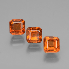 Achetez naturel 2,46ct orange grenat hessonite gems, taille émeraude, en provenance madagascar chez gemselect. en stock, livraison internationale!