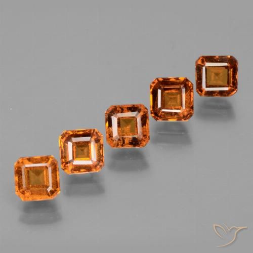 Shop natural 4.34ct Orange foncé Grenat Hessonite gems, Octogone / coupe Émeraude, from Madagascar at GemSelect. In stock, global shipping!