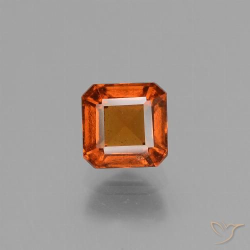 Grenat Hessonite Orange feu naturelle Octogone / coupe Émeraude, 1.56 ct, VS