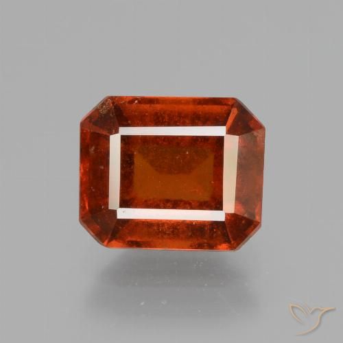 Grenat Hessonite Orange foncé naturelle Taille émeraude, 2.65 ct, VS-SI