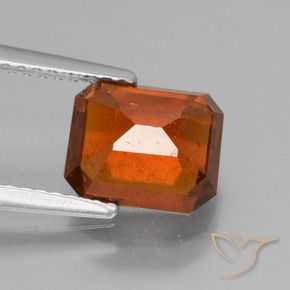 Grenat Hessonite Orange foncé naturelle Taille émeraude, 2.65 ct, VS-SI