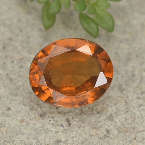 Grenat Hessonite Orange moyen-foncé naturelle ovale, 1.83 ct, VS-SI