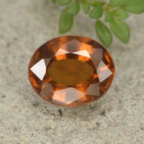 Grenat Hessonite Orange moyen-foncé naturelle ovale, 2.46 ct, VS