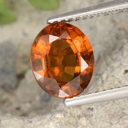 2.07ct Naturel Orange moyen-foncé Grenat Hessonite, ovale, VS-SI