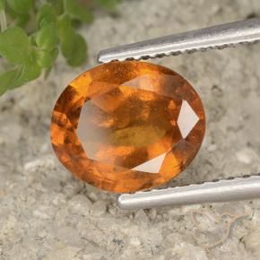 Grenat Hessonite Orange foncé naturelle ovale, 2.23 ct, VS-SI