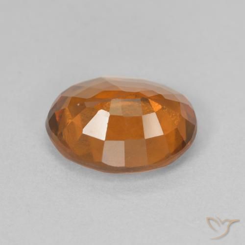 Grenat Hessonite Orange moyen naturelle ovale, 2.35 ct, VVS-VS