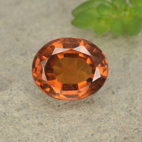 Grenat Hessonite Orange foncé naturelle ovale, 1.93 ct, VS