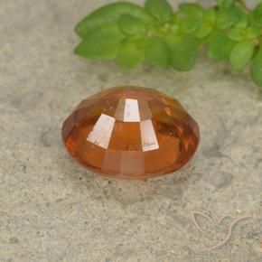 Grenat Hessonite Orange moyen naturelle ovale, 2.09 ct, VS-SI